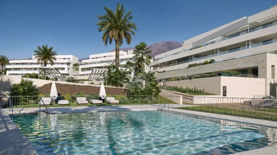 3 makuuhuone Huoneisto myytävänä paikassa Estepona mukana uima-altaan 
autotalli - 754 000 € (Ref: 8879574)