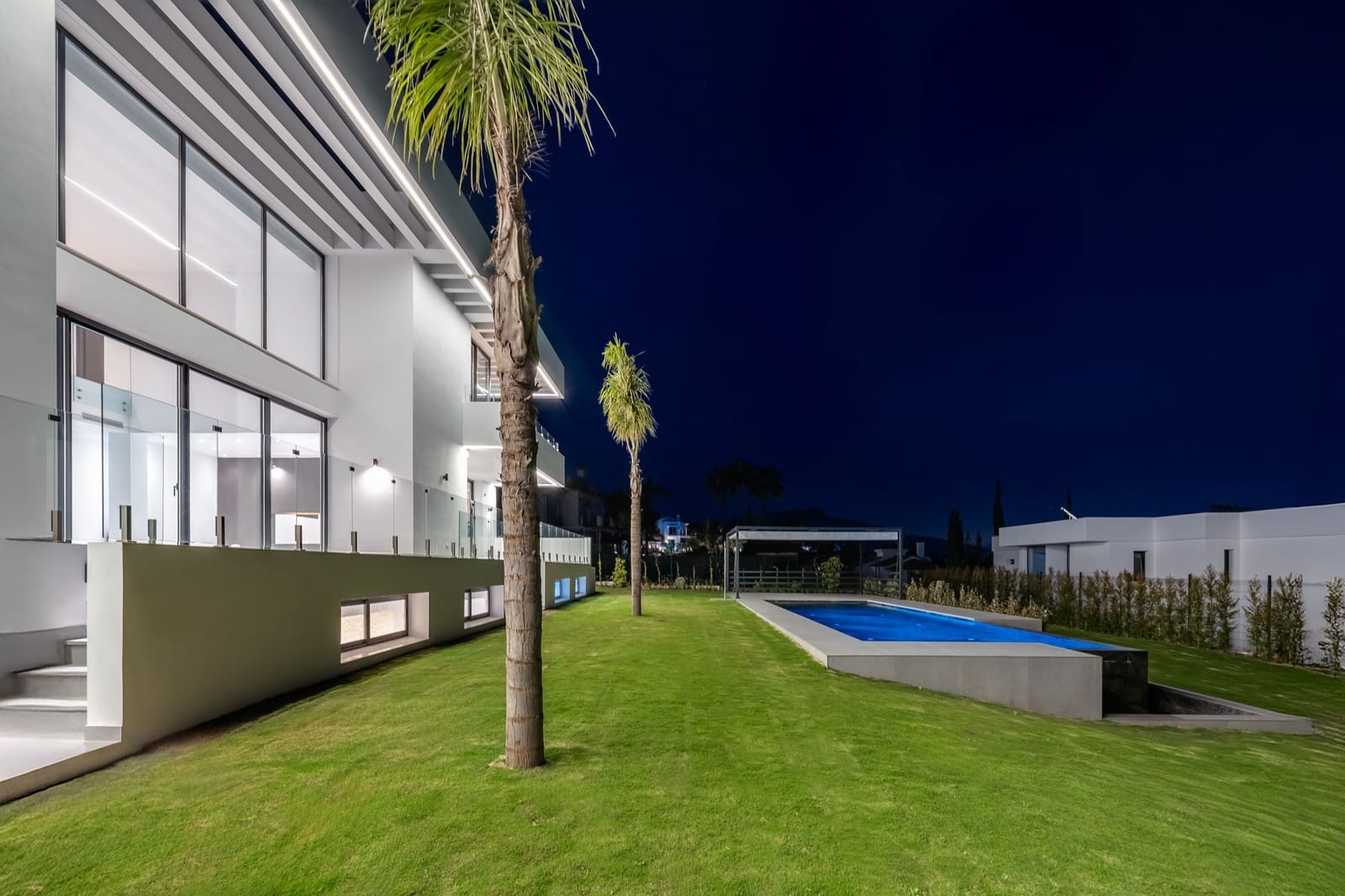 6 Zimmer Villa zu verkaufen in Benahavis mit Pool Garage - 3.990.000 € (Ref: 8918081)