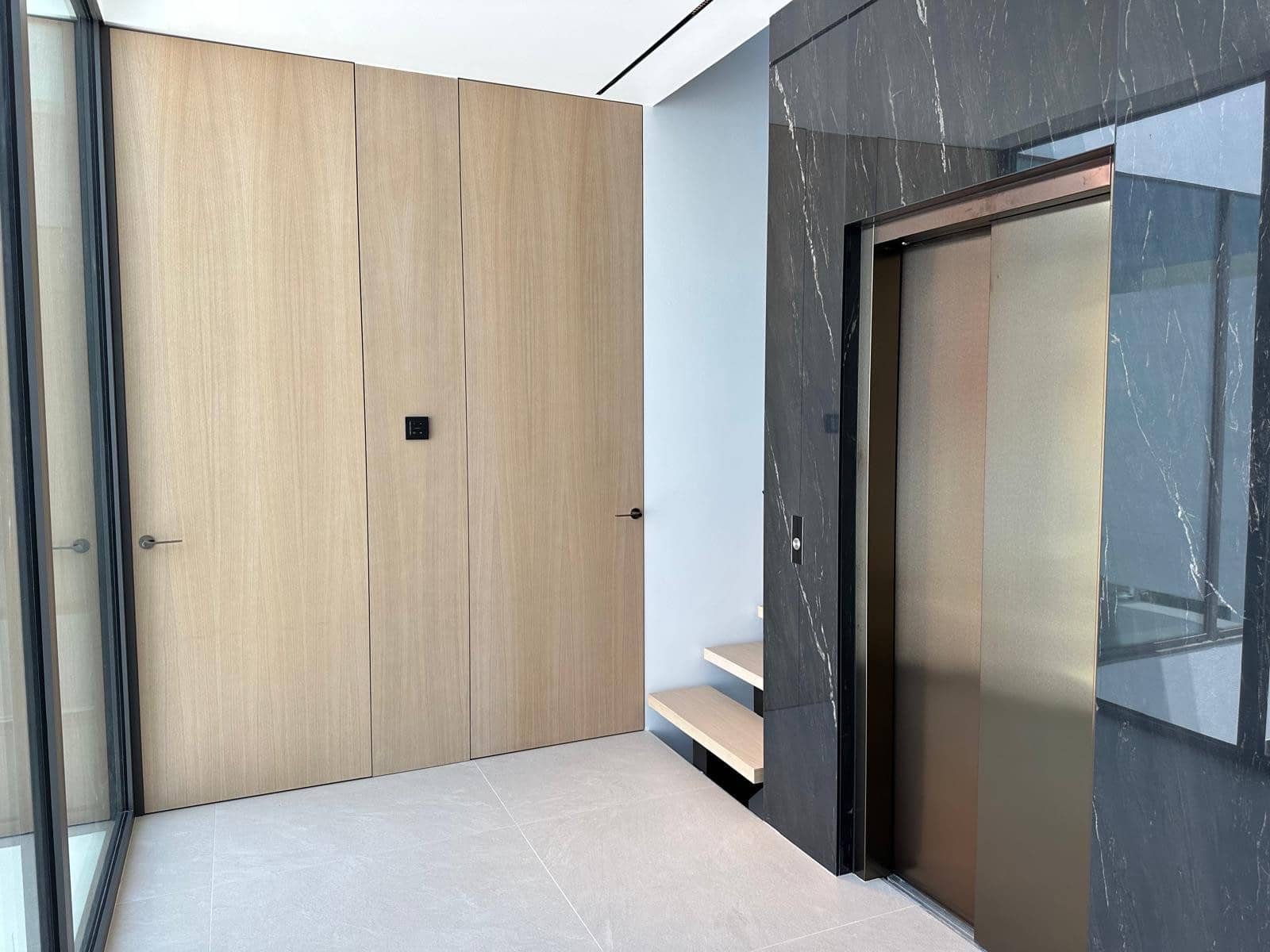 4 soveværelse Semi-Rækkehus til salg i Marbella med swimmingpool garage - € 4.800.000 (Ref: 9012475)