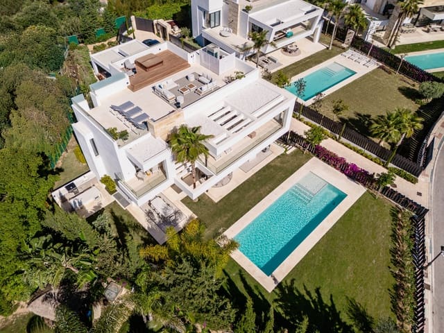 5 bedroom Villa for sale in Marbella with pool garage - € 3,800,000 (Ref: 9023097)