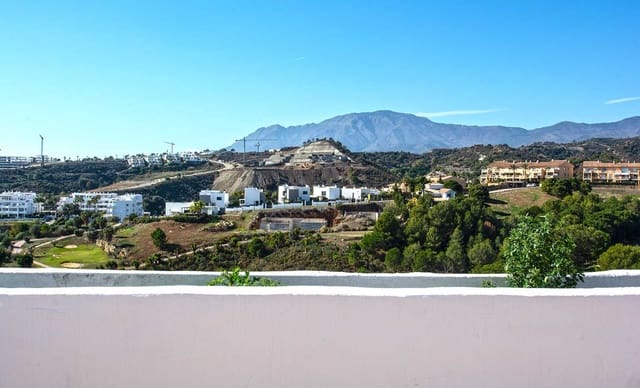 2 soverom Penthouse til salgs i Selwo, Estepona med svømmebasseng - € 495 000 (Ref: 9129662)