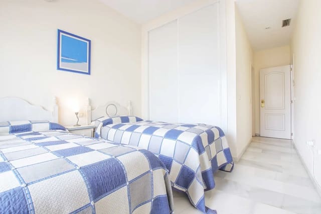 Apartamento de 2 habitaciones en Marbella en venta con piscina garaje - 579.000 € (Ref: 9129663)