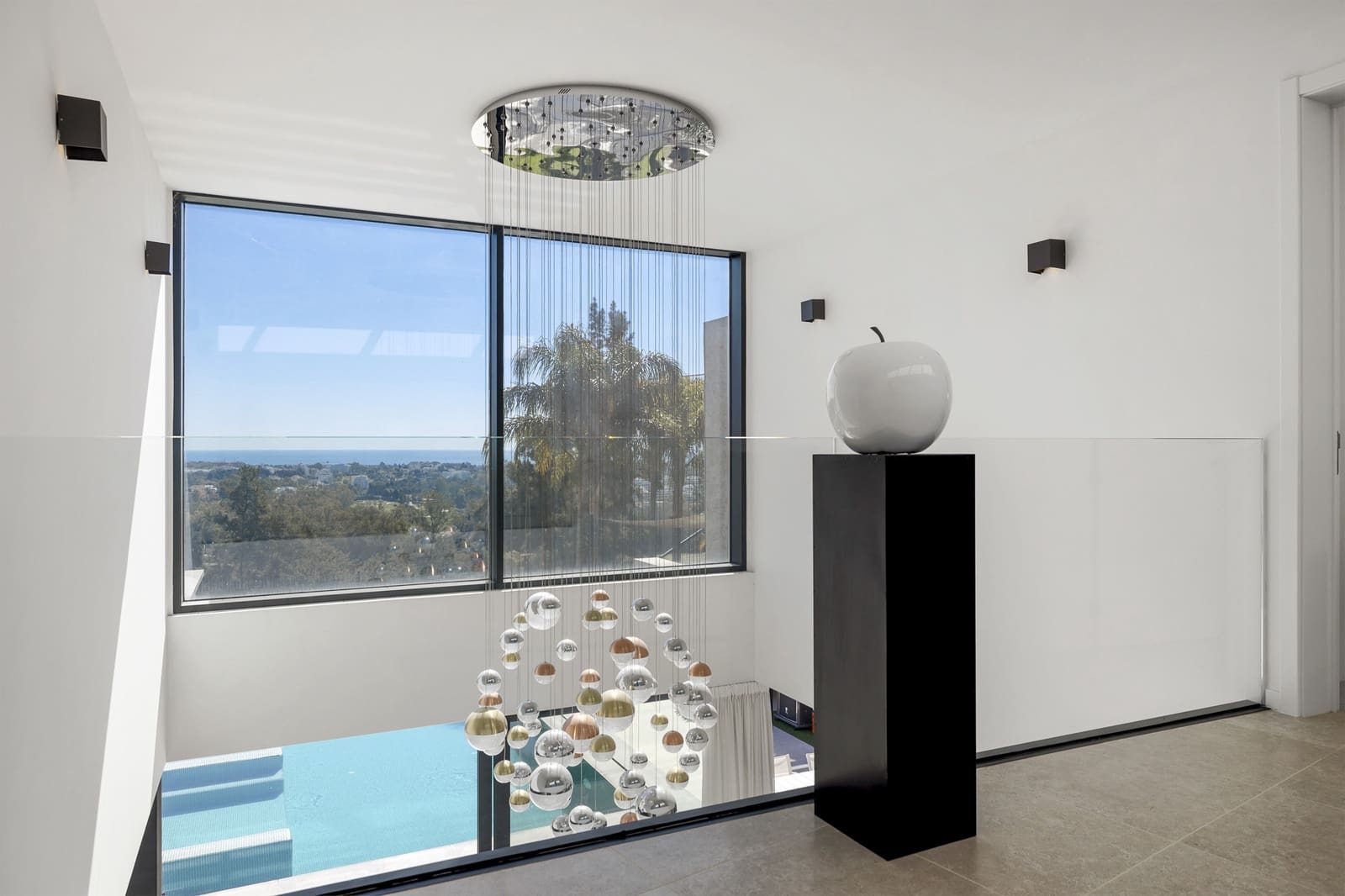 5 bedroom Villa for sale in Benahavis with pool garage - € 5,850,000 (Ref: 9129675)