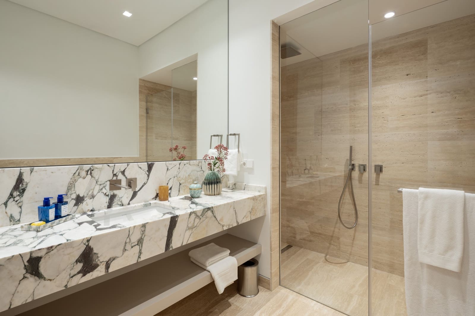 6 chambre Villa/Maison à vendre à Los Flamingos avec piscine garage - 5 750 000 € (Ref: 9129689)