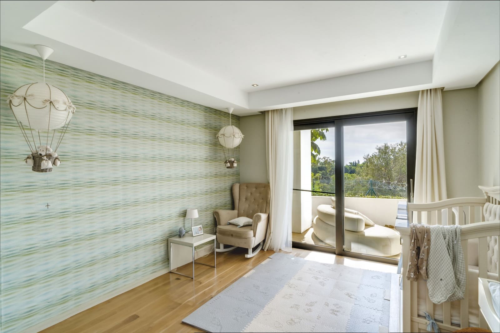 5 bedroom Villa for sale in Marbella with pool garage - € 1,990,000 (Ref: 9145415)