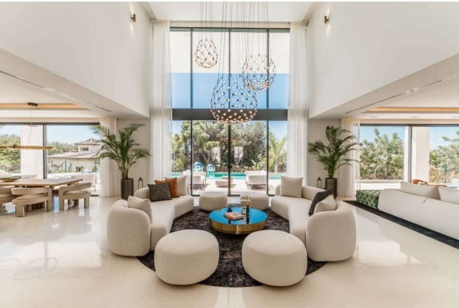 7 sypialnia Willa na sprzedaż w Marbella z basenem garażem - 11 800 000 € (Ref: 9152090)