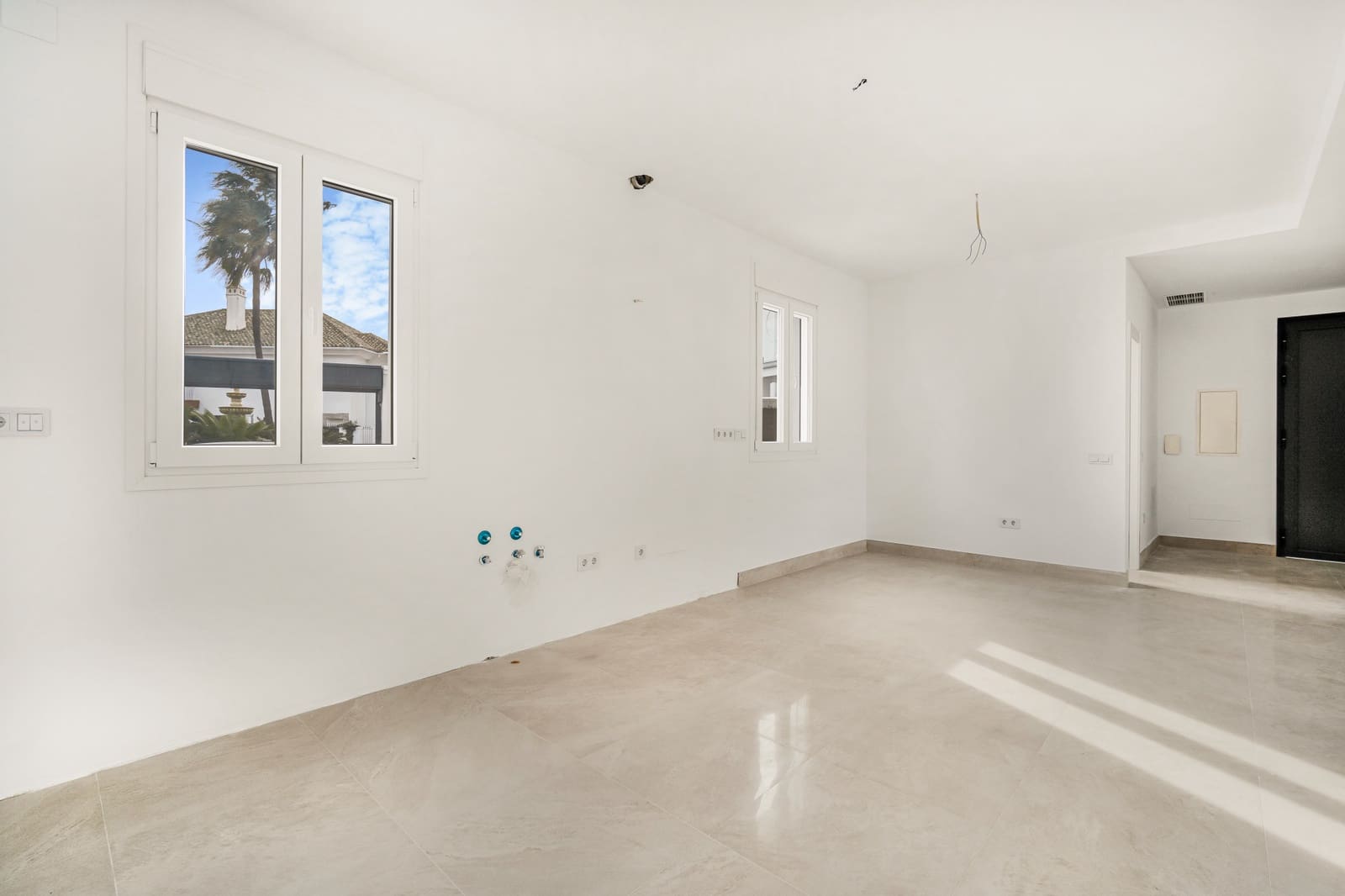 3 bedroom Villa for sale in Marbella with pool garage - € 980,000 (Ref: 9159391)