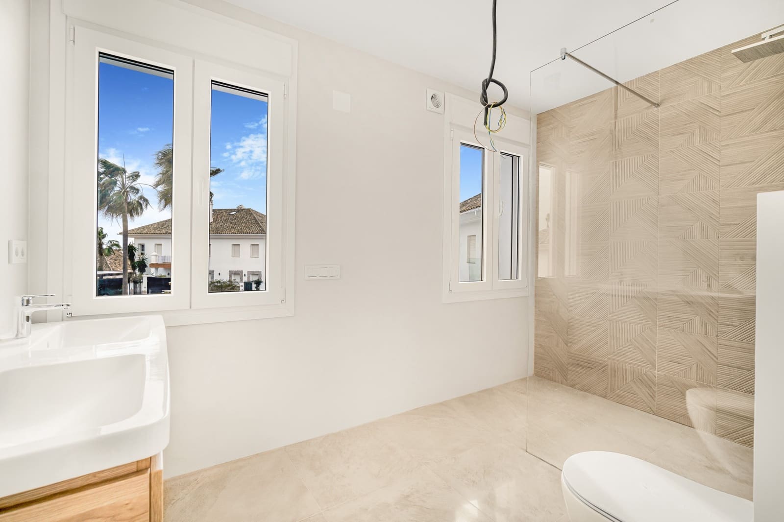 3 bedroom Villa for sale in Marbella with pool garage - € 980,000 (Ref: 9159391)