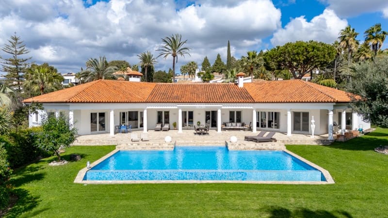 4 sypialnia Willa na sprzedaż w Marbella z basenem garażem - 3 600 000 € (Ref: 9159396)