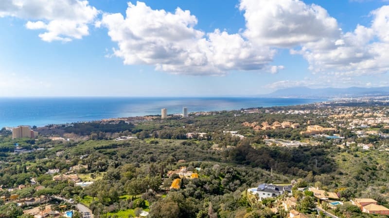 4 sypialnia Willa na sprzedaż w Marbella z basenem garażem - 3 600 000 € (Ref: 9159396)