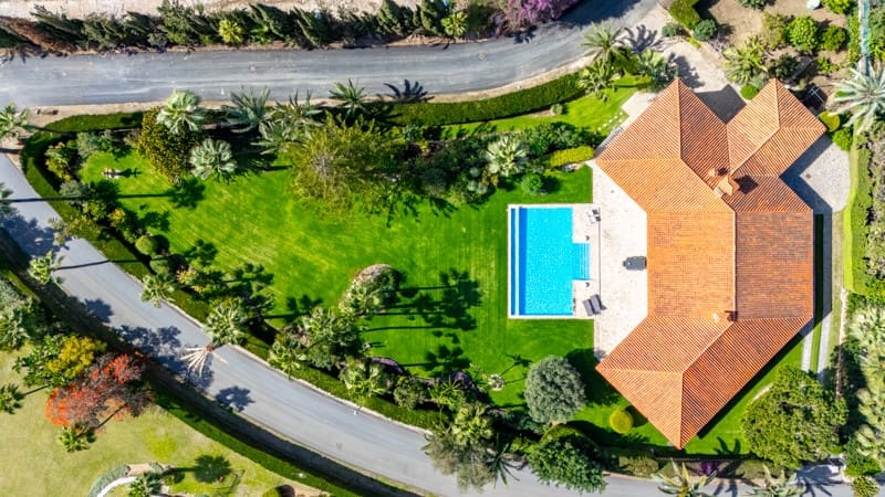 4 sypialnia Willa na sprzedaż w Marbella z basenem garażem - 3 600 000 € (Ref: 9159396)