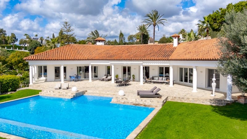 4 sypialnia Willa na sprzedaż w Marbella z basenem garażem - 3 600 000 € (Ref: 9159396)