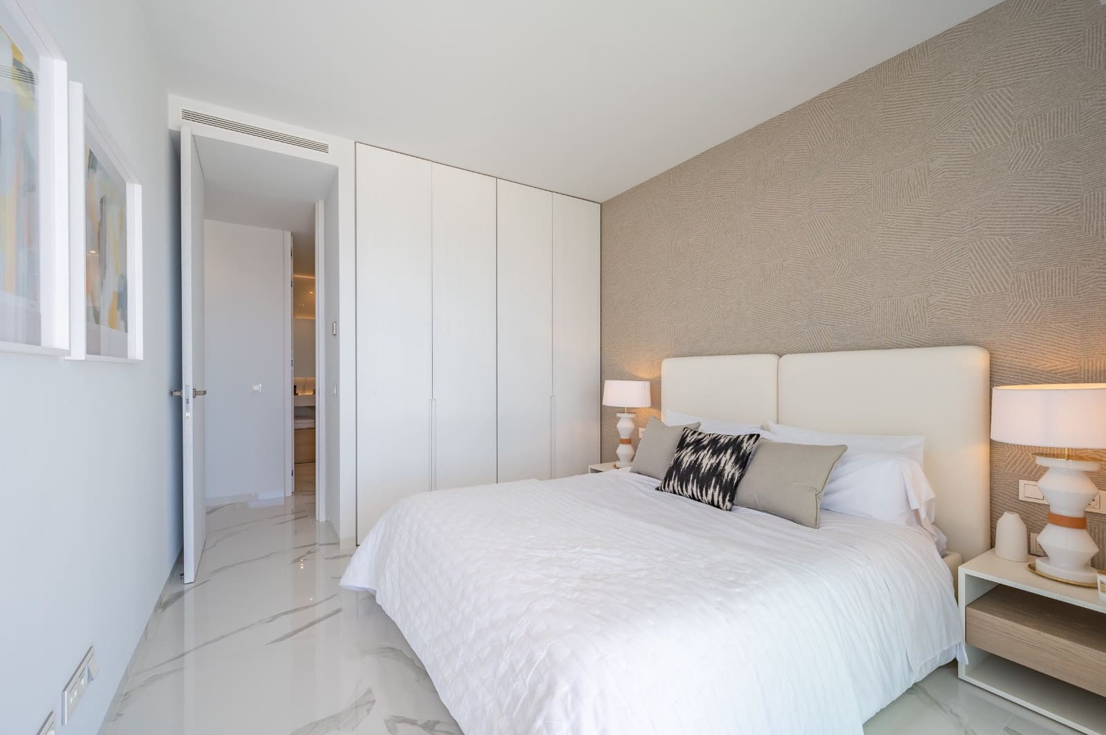 3 soverom Leilighet til salgs i Benahavis med svømmebasseng garasje - € 1 695 000 (Ref: 9162196)