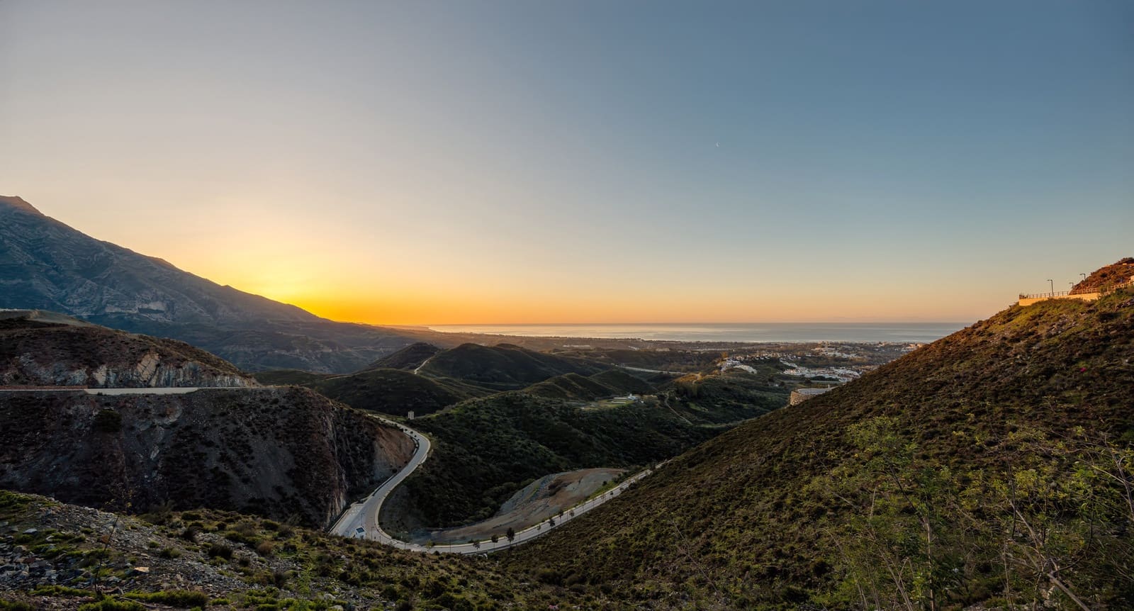 2 soverom Penthouse til salgs i Benahavis med svømmebasseng garasje - € 1 540 000 (Ref: 9171367)