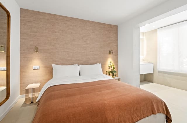 Apartamento de 3 habitaciones en Marbella en venta con piscina garaje - 949.500 € (Ref: 9171368)