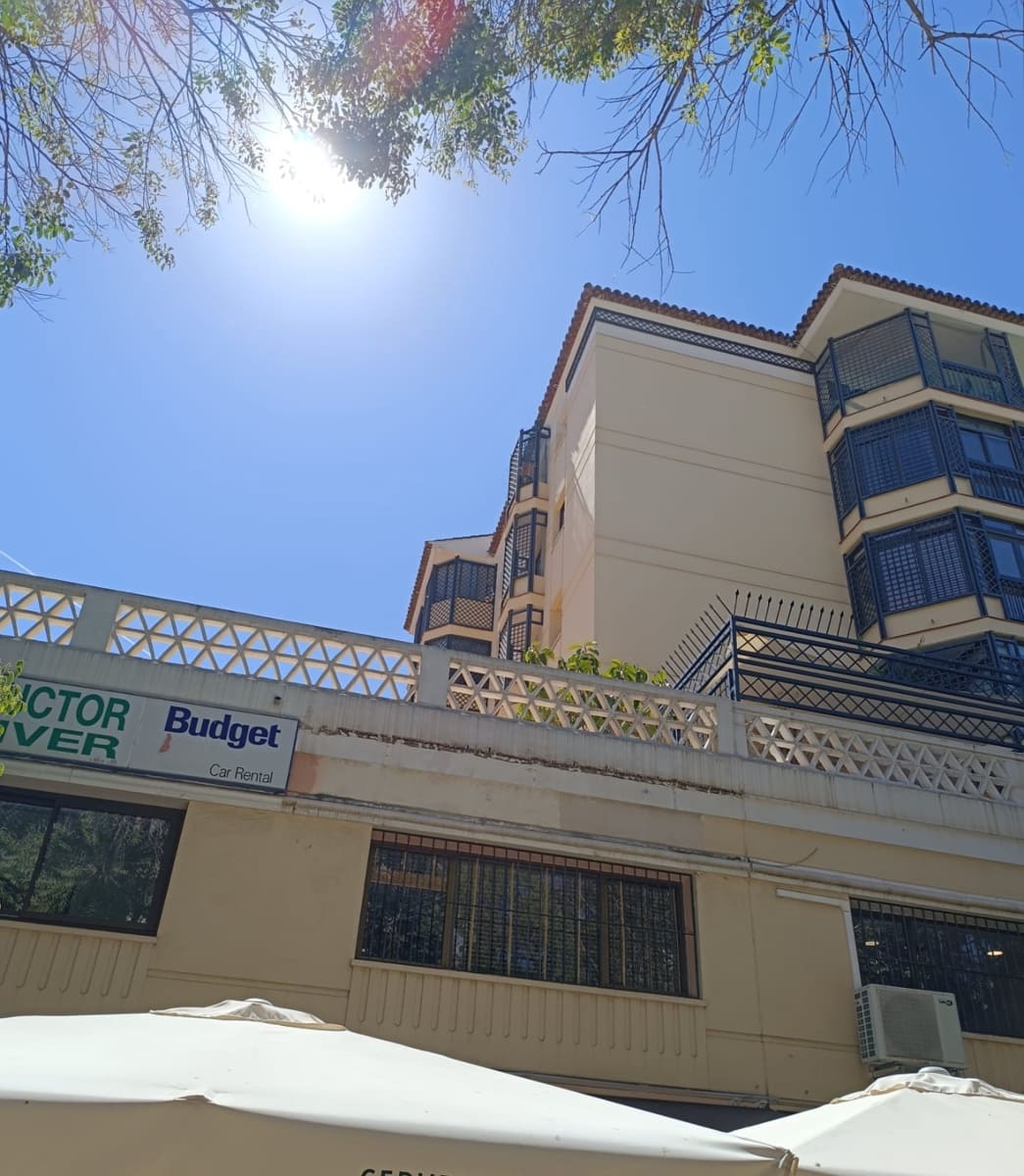 Biuro na sprzedaż w Marbella - 219 000 € (Ref: 9219890)