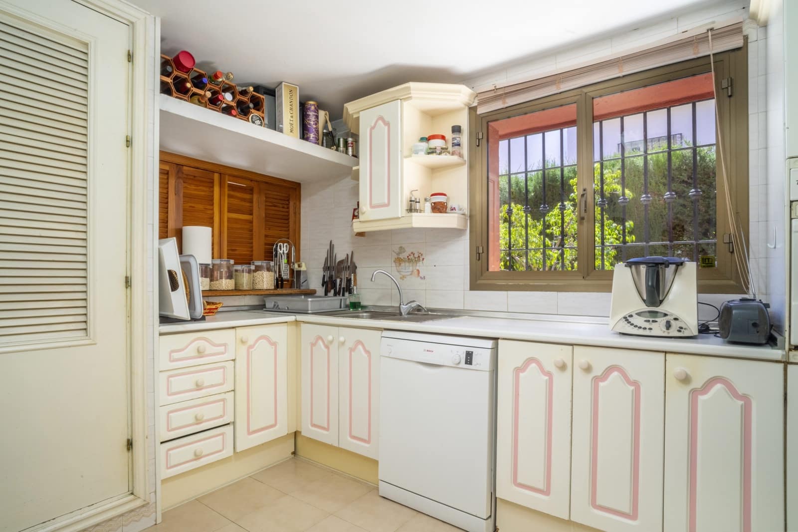 4 camera da letto Villa in vendita in Nueva Andalucia con piscina garage - 1.475.000 € (Rif: 9251984)