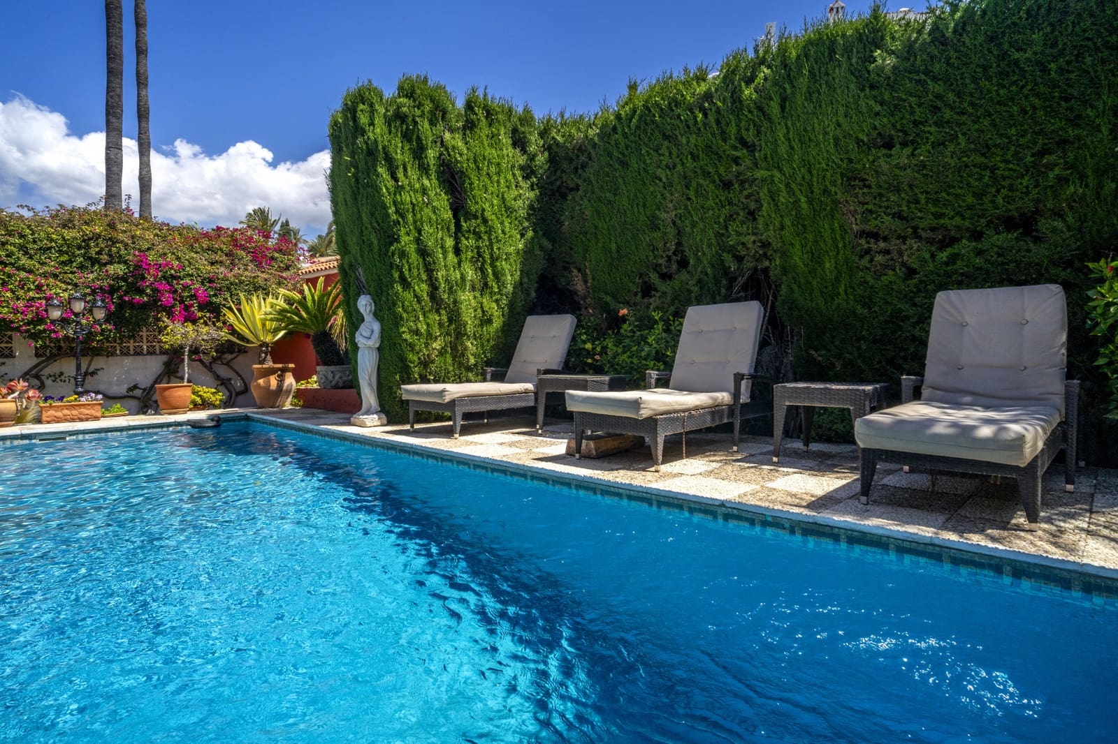 4 camera da letto Villa in vendita in Nueva Andalucia con piscina garage - 1.475.000 € (Rif: 9251984)