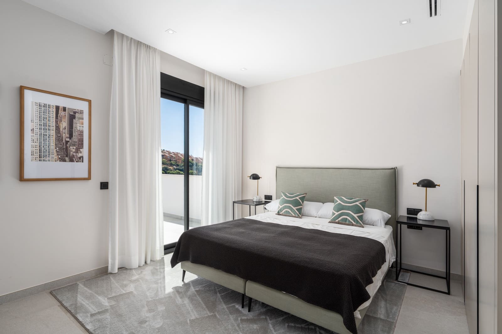 5 bedroom Villa for sale in Marbella with pool garage - € 3,200,000 (Ref: 9317674)