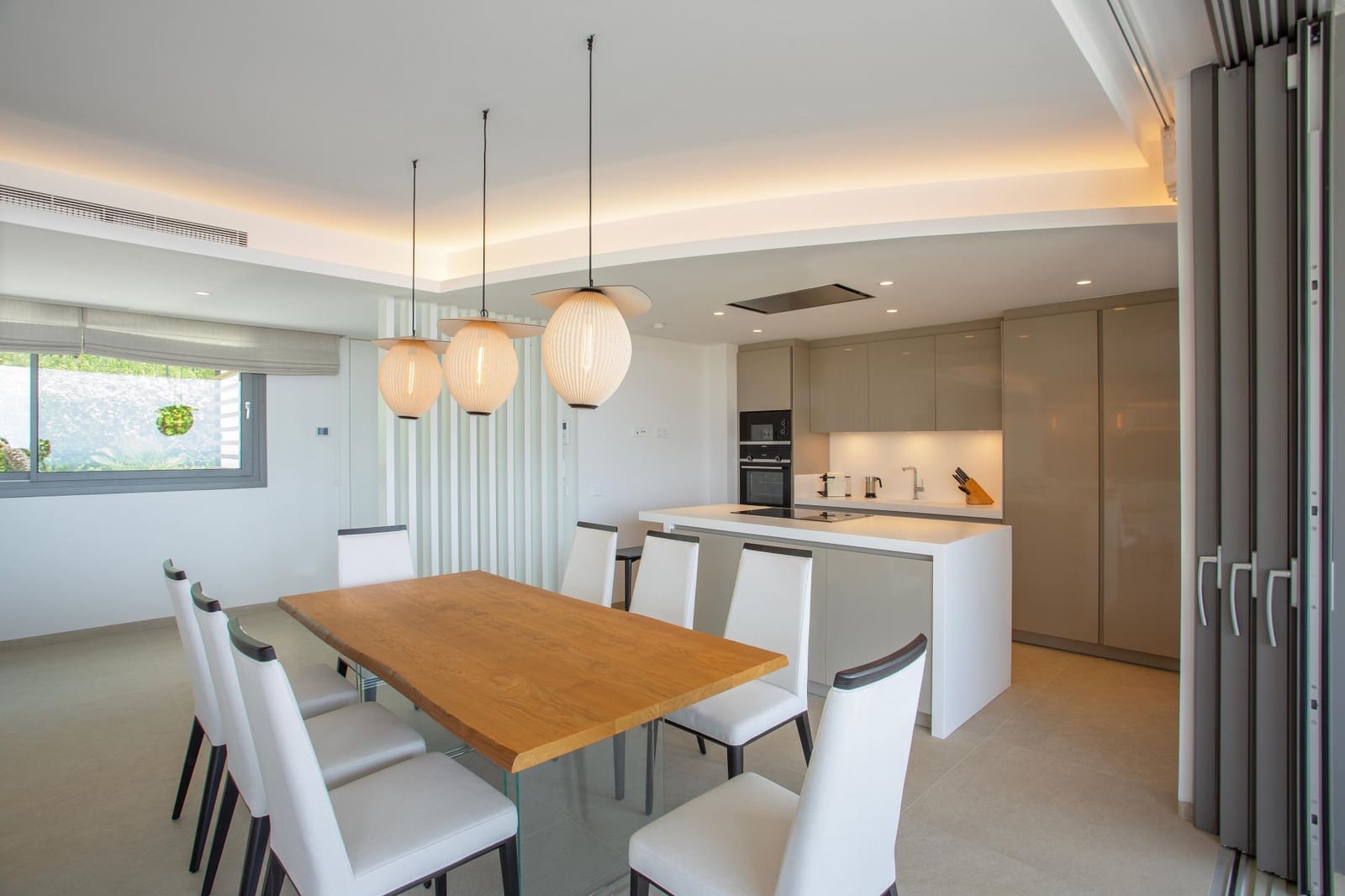 3 soverom Penthouse til salgs i La Quinta med svømmebasseng garasje - € 1 590 000 (Ref: 9355733)