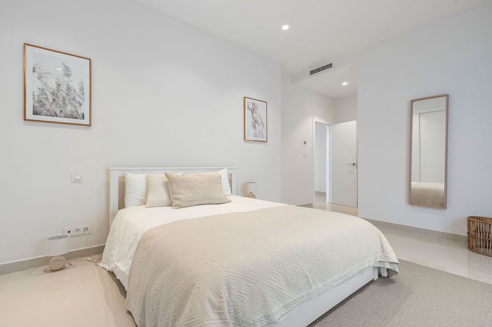 5 slaapkamer Villa te koop in La Quinta met garage - € 3.995.000 (Ref: 9355737)