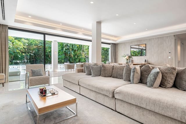 5 sypialnia Willa na sprzedaż w La Quinta, Benahavís z garażem - 3 995 000 € (Ref: 9355737)