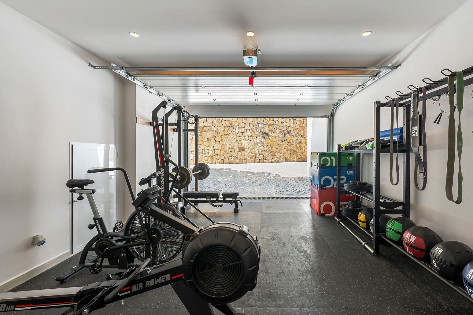 5 slaapkamer Villa te koop in La Quinta met garage - € 3.995.000 (Ref: 9355737)