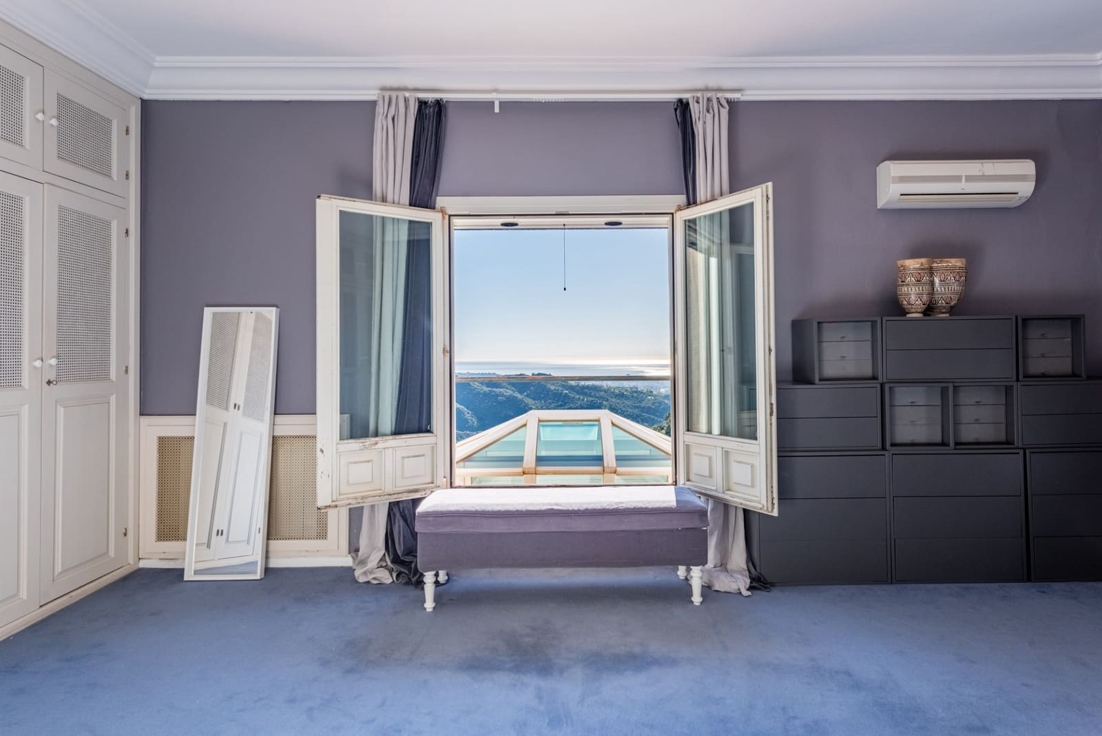 9 slaapkamer Villa te koop in El Madronal met zwembad garage - € 4.550.000 (Ref: 9355740)