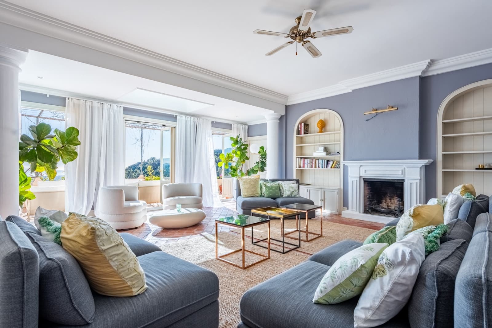 9 slaapkamer Villa te koop in El Madronal met zwembad garage - € 4.550.000 (Ref: 9355740)