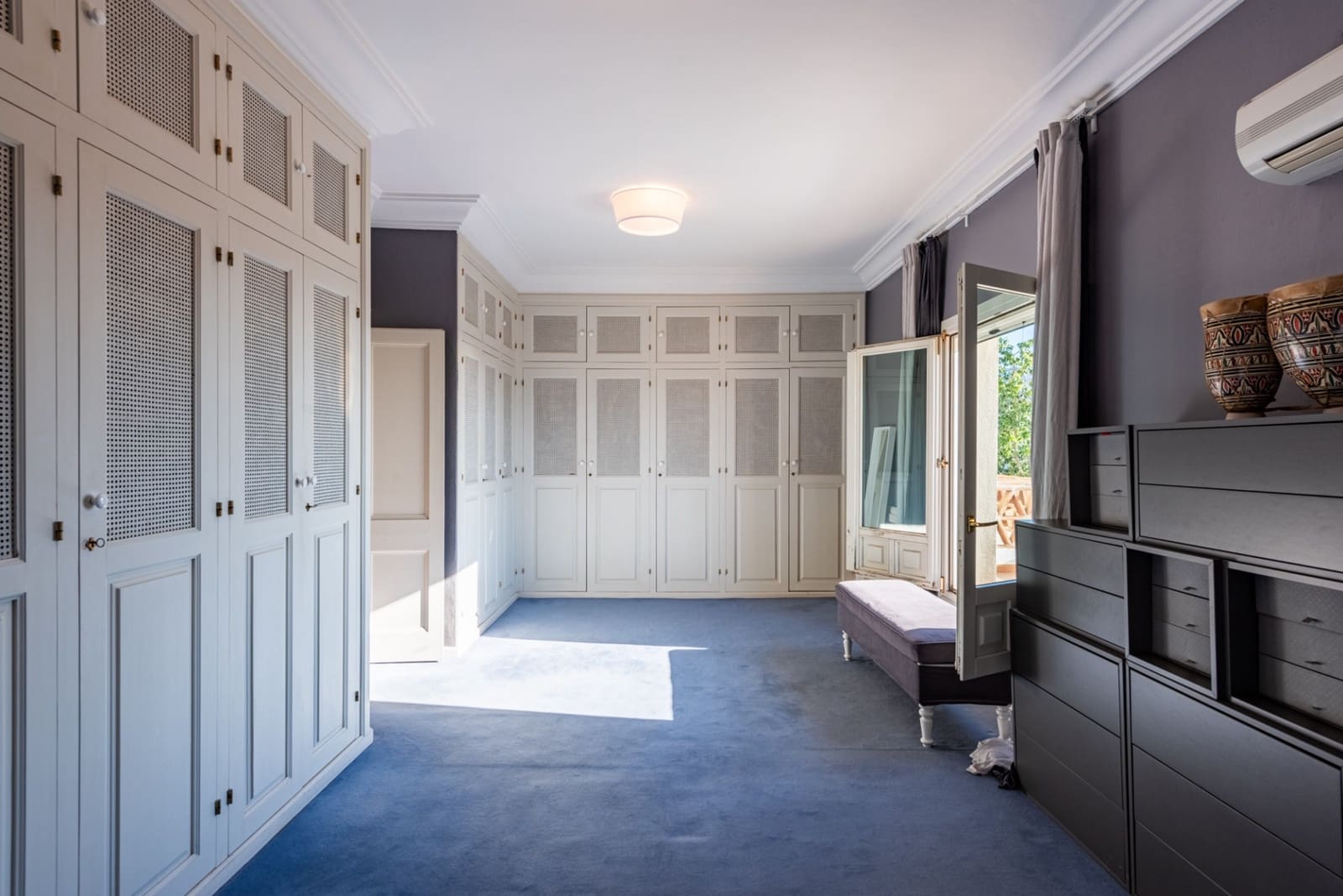 9 slaapkamer Villa te koop in El Madronal met zwembad garage - € 4.550.000 (Ref: 9355740)