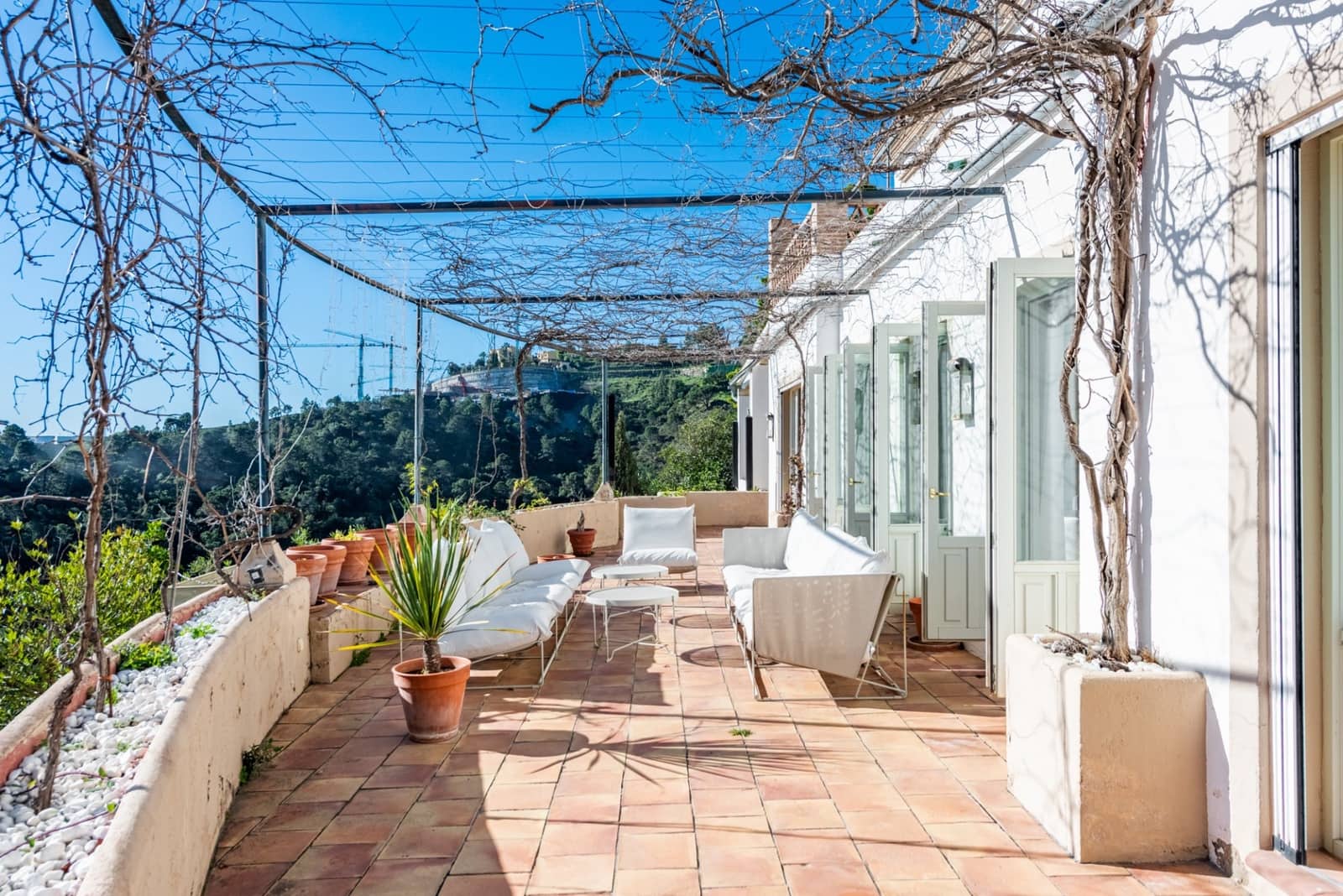 9 slaapkamer Villa te koop in El Madronal met zwembad garage - € 4.550.000 (Ref: 9355740)