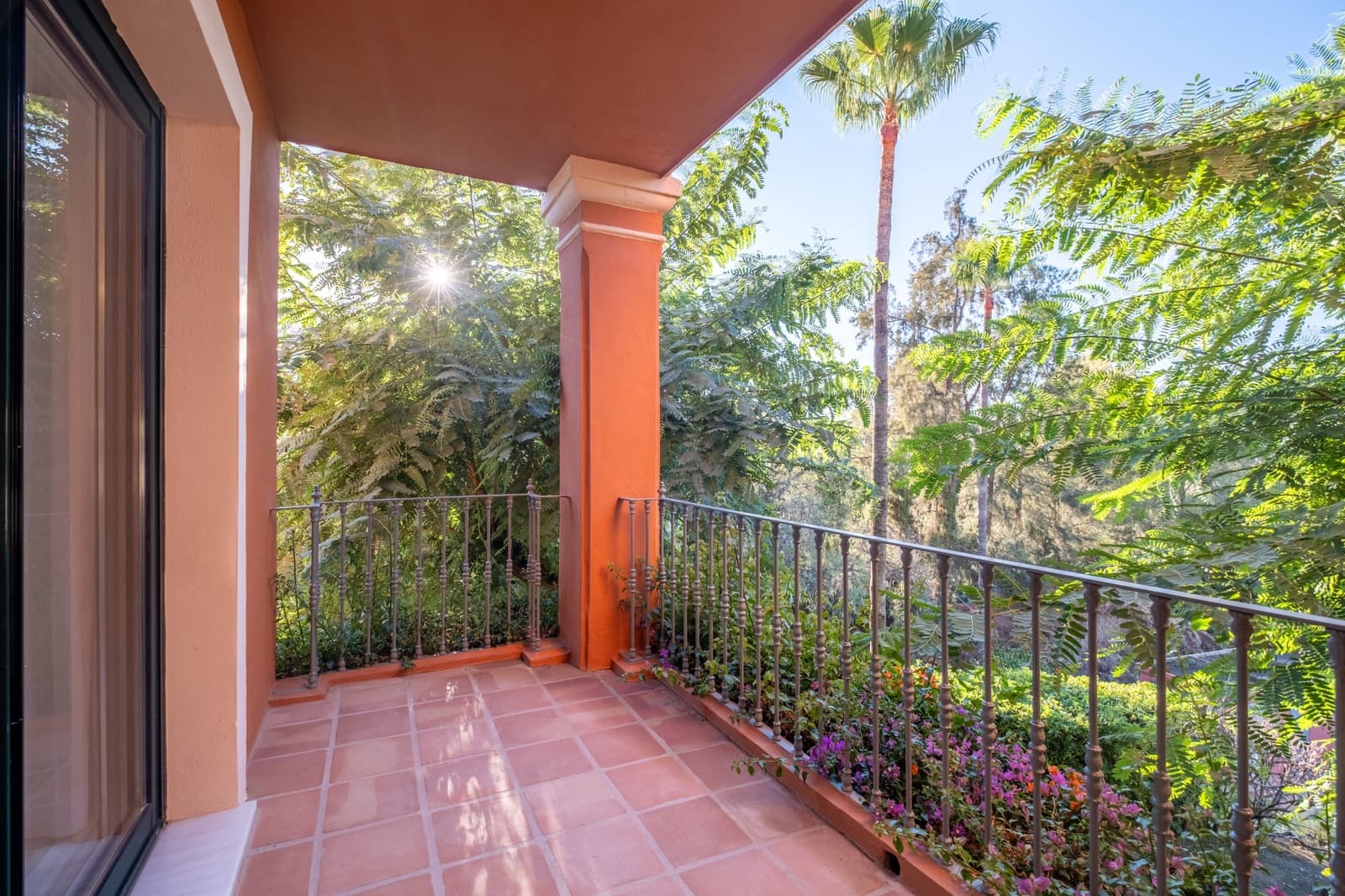 3 soveværelse Lejlighed til salg i Monte Halcones med swimmingpool garage - € 875.000 (Ref: 9355748)