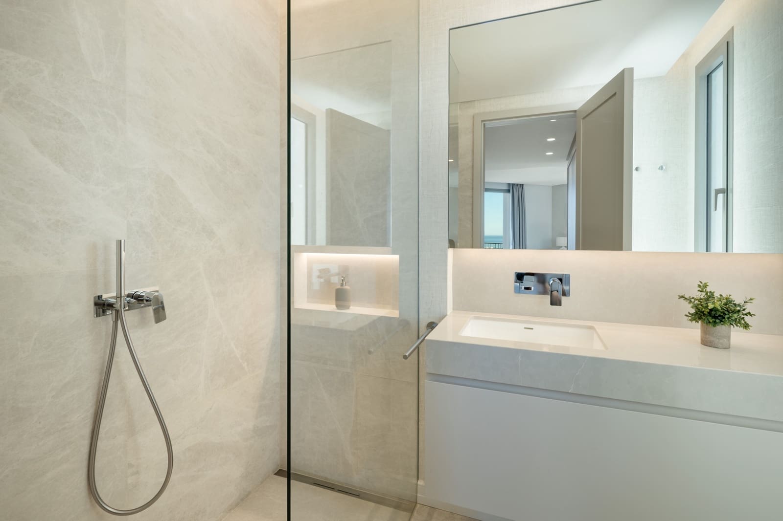 7 soveværelse Villa til salg i Monte Halcones med swimmingpool garage - € 10.800.000 (Ref: 9355750)