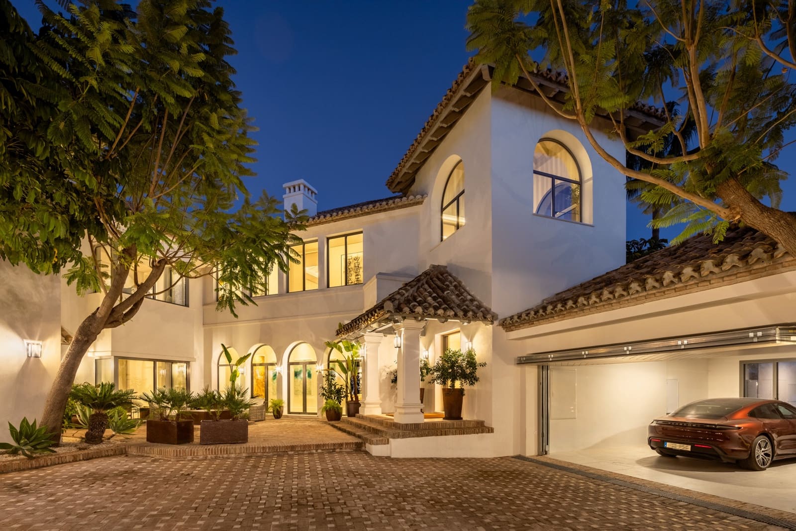 7 soveværelse Villa til salg i Monte Halcones med swimmingpool garage - € 10.800.000 (Ref: 9355750)