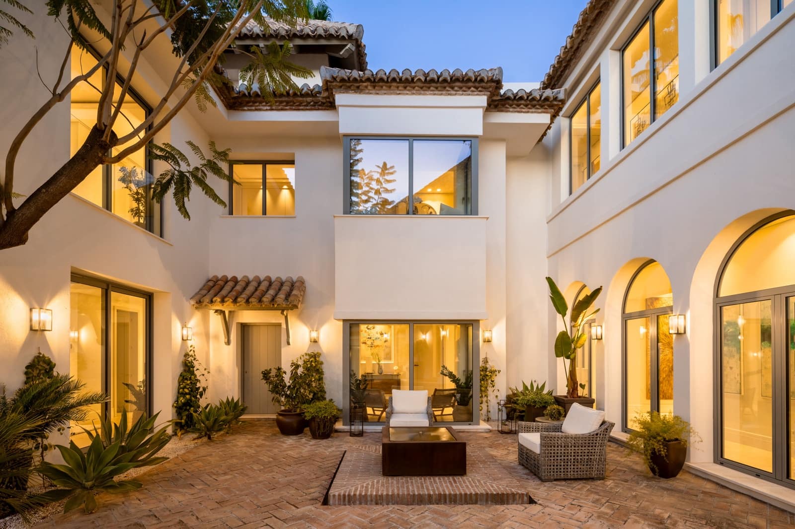 7 soveværelse Villa til salg i Monte Halcones med swimmingpool garage - € 10.800.000 (Ref: 9355750)