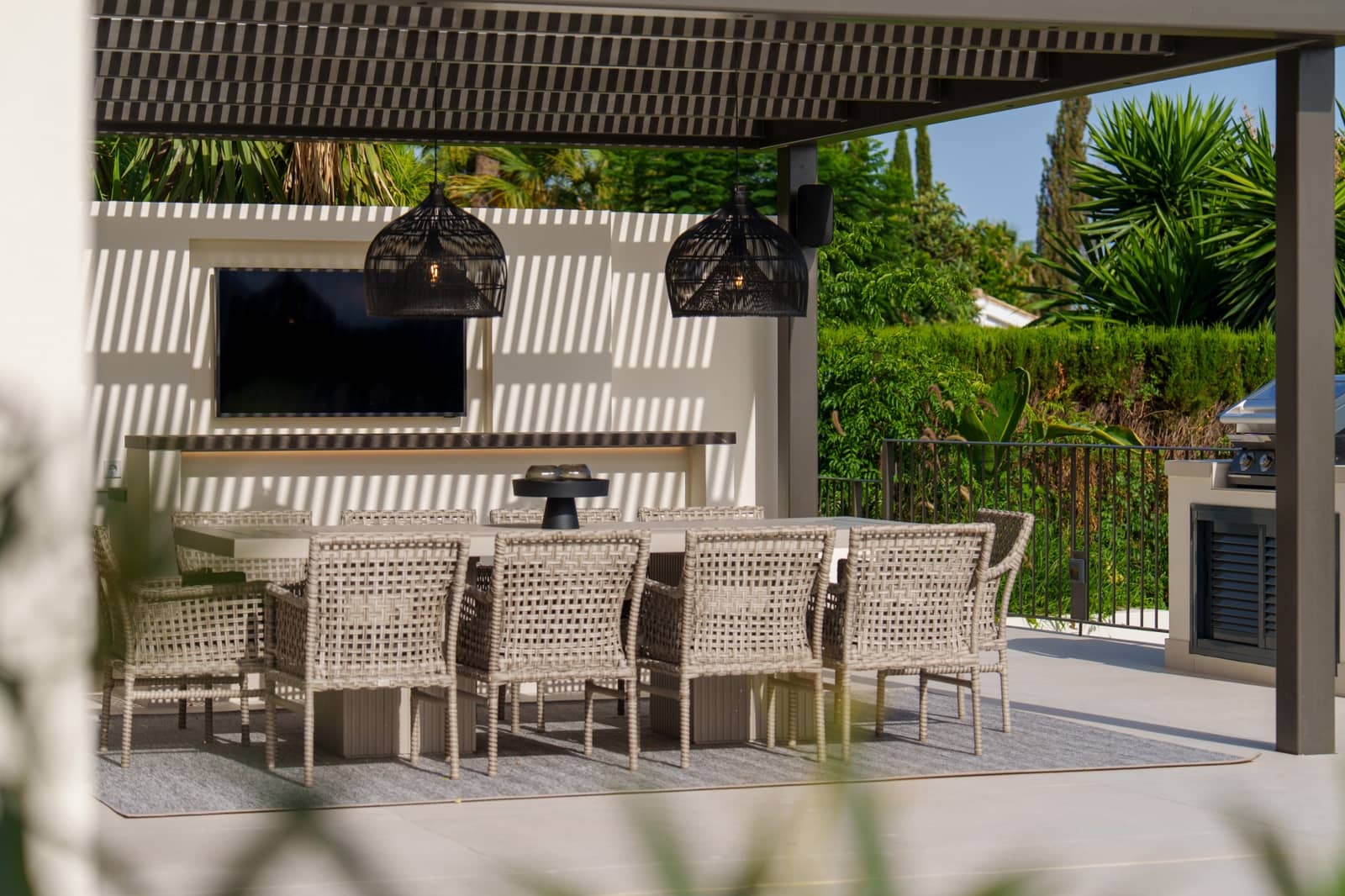 5 bedroom Villa for sale in Marbella with pool garage - € 7,800,000 (Ref: 9355751)