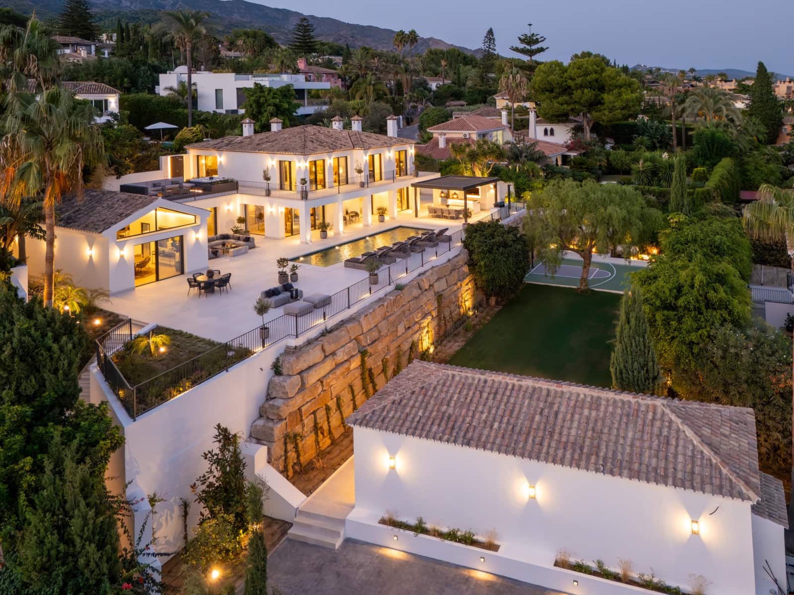 5 bedroom Villa for sale in Marbella with pool garage - € 7,800,000 (Ref: 9355751)