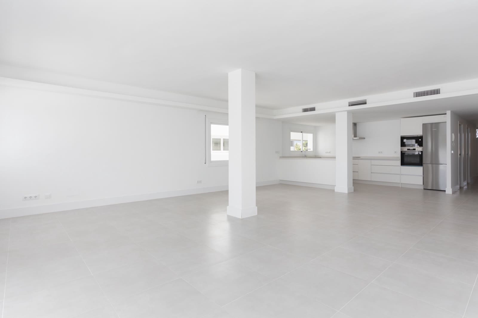 4 bedroom Apartment for sale in Guadalmina with pool garage - € 1,750,000 (Ref: 9385388)