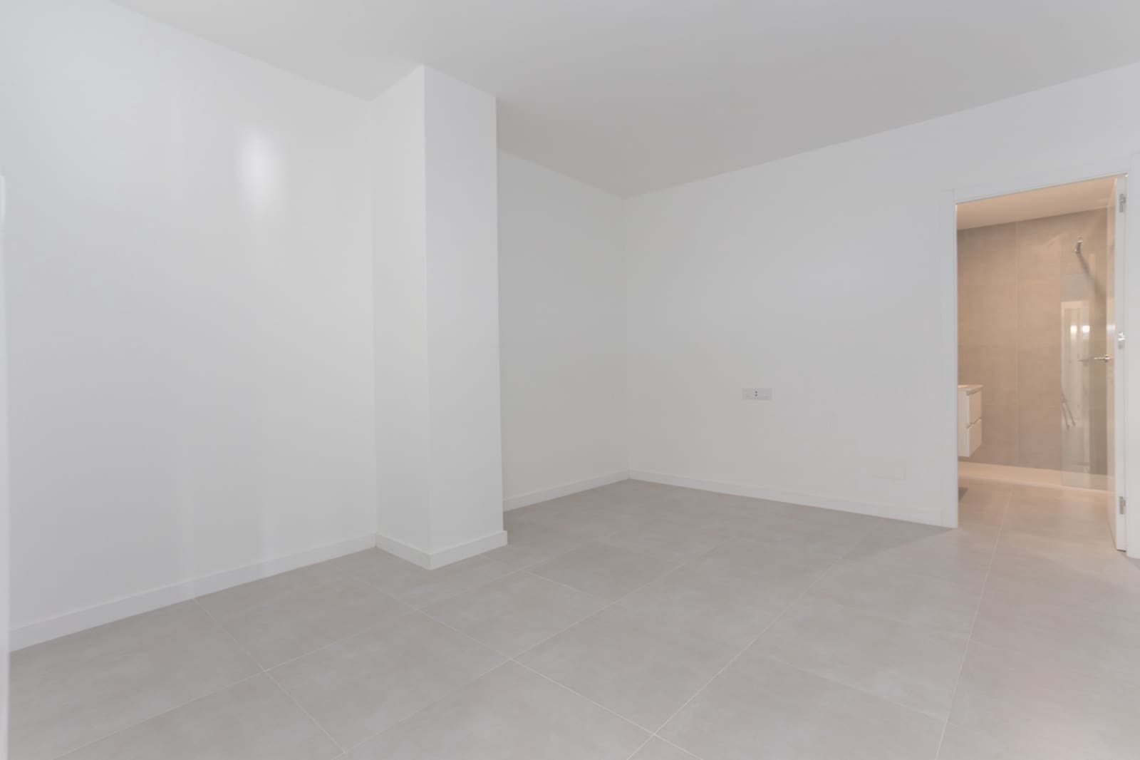 4 bedroom Apartment for sale in Guadalmina with pool garage - € 1,750,000 (Ref: 9385388)