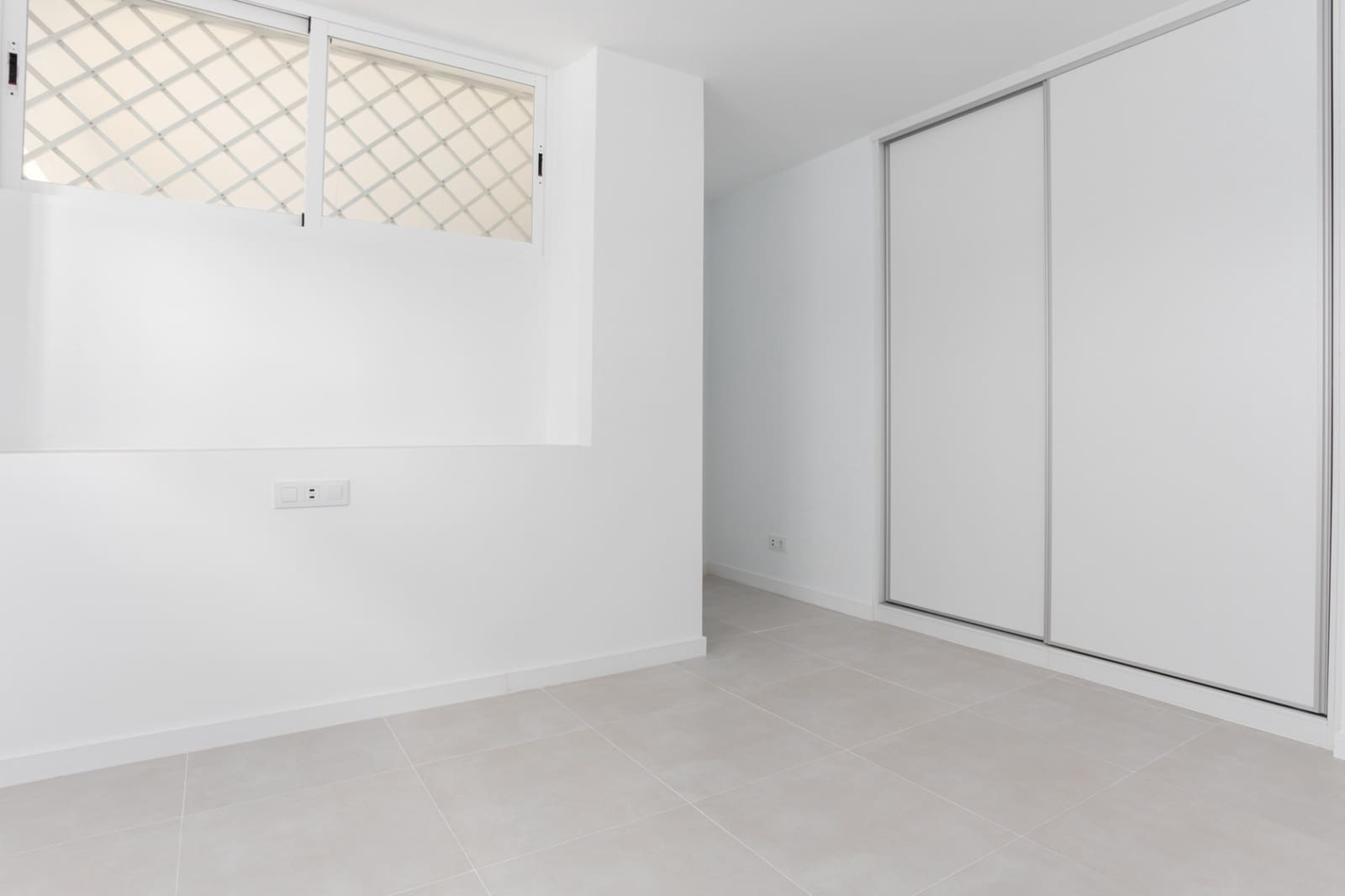 4 bedroom Apartment for sale in Guadalmina with pool garage - € 1,750,000 (Ref: 9385388)