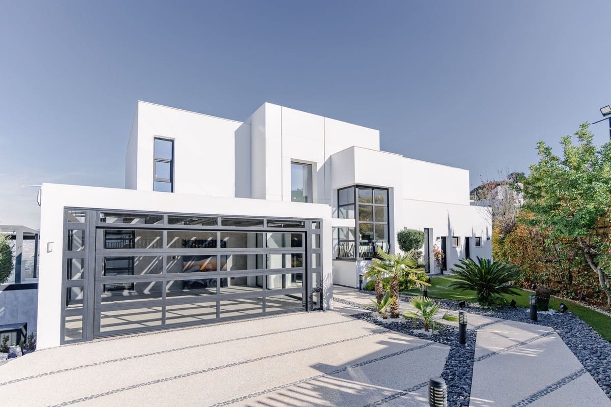 5 bedroom Villa for sale in Mijas - € 3,990,000 (Ref: 9500822)