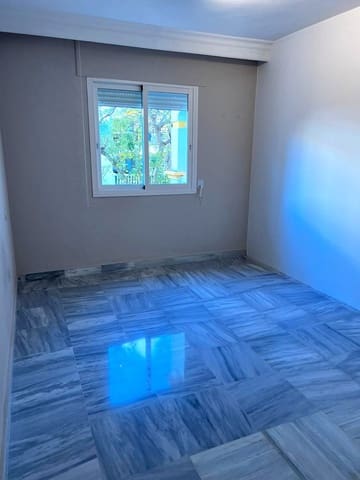 2 slaapkamer Appartement te koop in La Dama de Noche - La Alzambra, Marbella met zwembad garage - € 379.500 (Ref: 9500842)