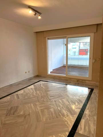 2 slaapkamer Appartement te koop in La Dama de Noche - La Alzambra, Marbella met zwembad garage - € 379.500 (Ref: 9500842)