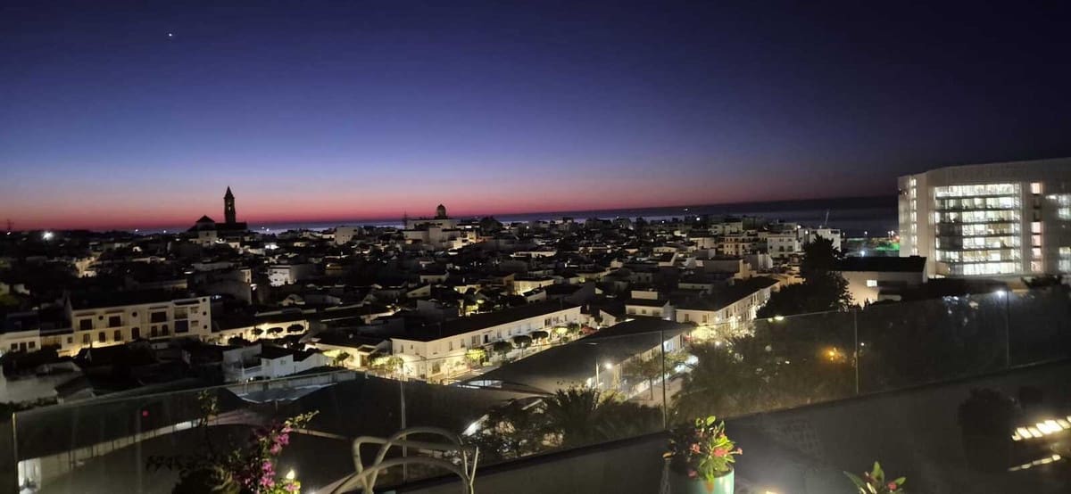 2 bedroom Penthouse for sale in Estepona with pool garage - € 1,595,000 (Ref: 9500895)