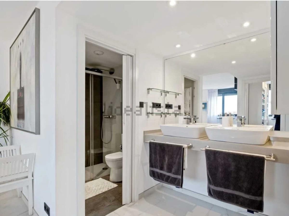 2 soveværelse Penthouse til salg i Estepona med swimmingpool garage - € 1.499.000 (Ref: 9500895)