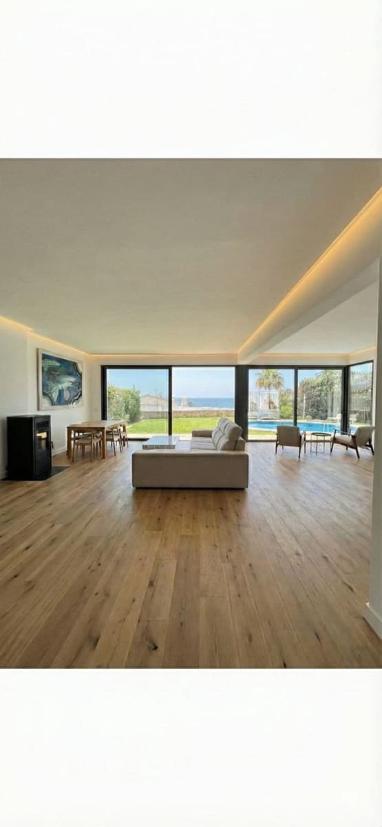 2 bedroom Villa for sale in Benalmadena with pool garage - € 820,000 (Ref: 9500897)