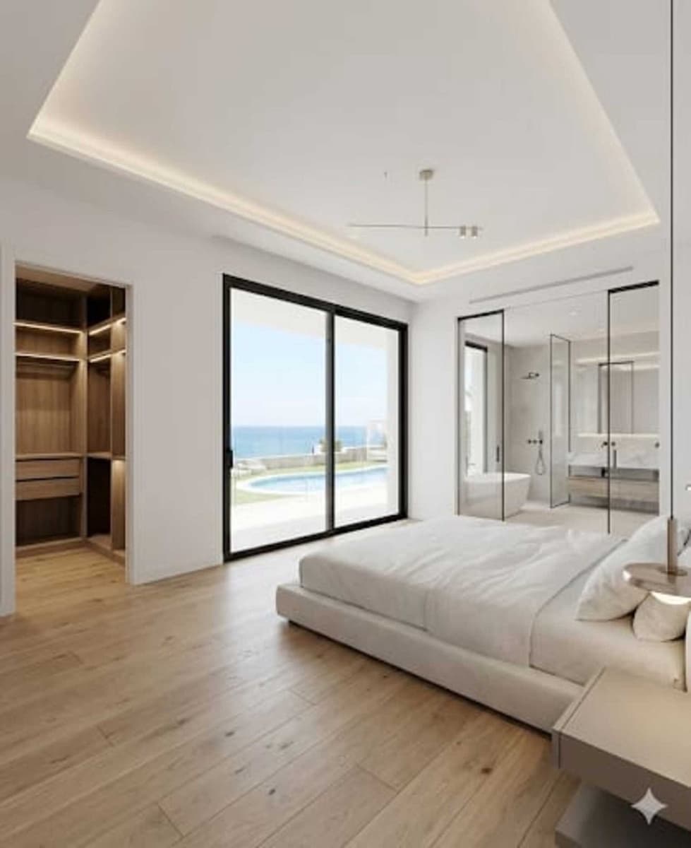 2 bedroom Villa for sale in Benalmadena with pool garage - € 820,000 (Ref: 9500897)