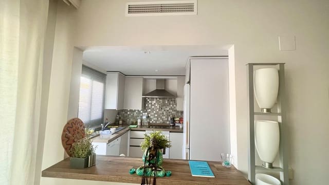 1 soveværelse Penthouse til salg i Nueva Andalucia, Marbella med swimmingpool garage - € 400.000 (Ref: 9503091)