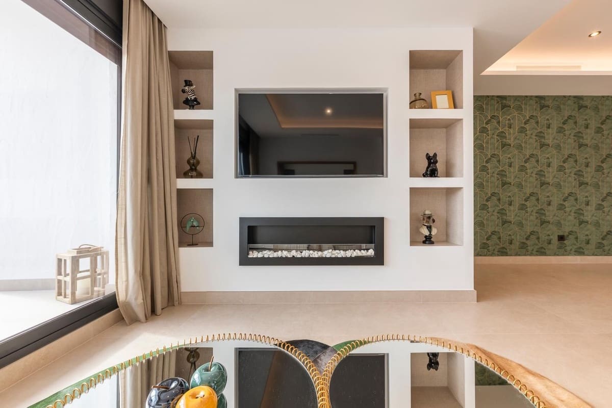 Apartamento de 3 habitaciones en Nueva Andalucia en venta con piscina - 785.000 € (Ref: 9503092)