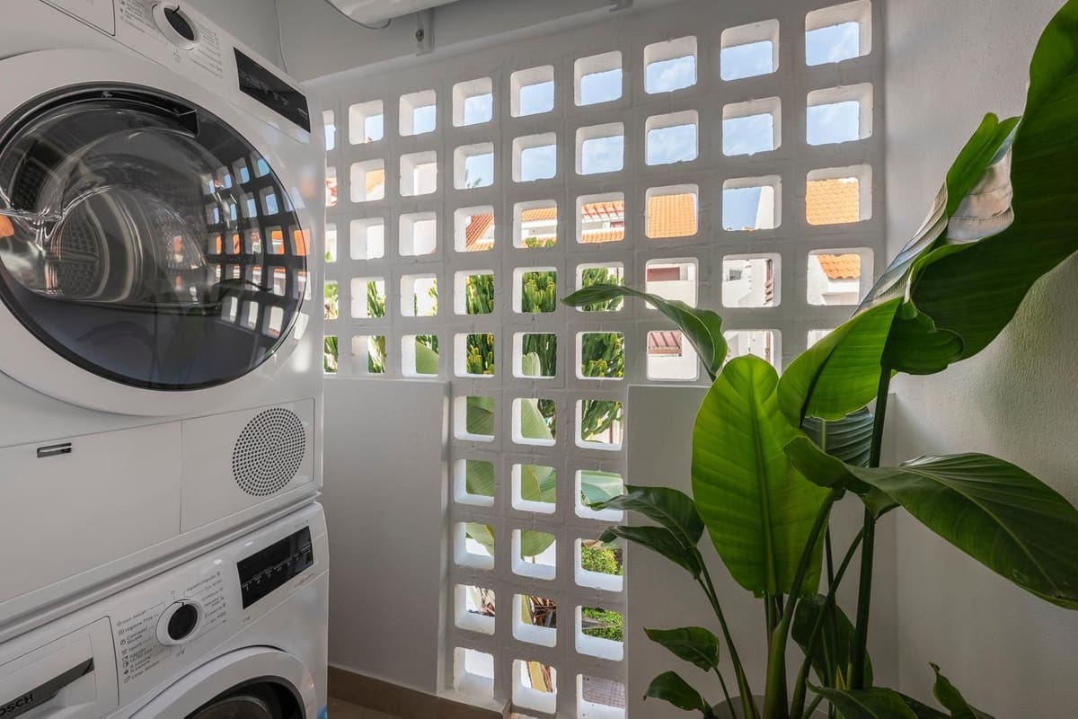 Apartamento de 3 habitaciones en Nueva Andalucia en venta con piscina - 785.000 € (Ref: 9503092)